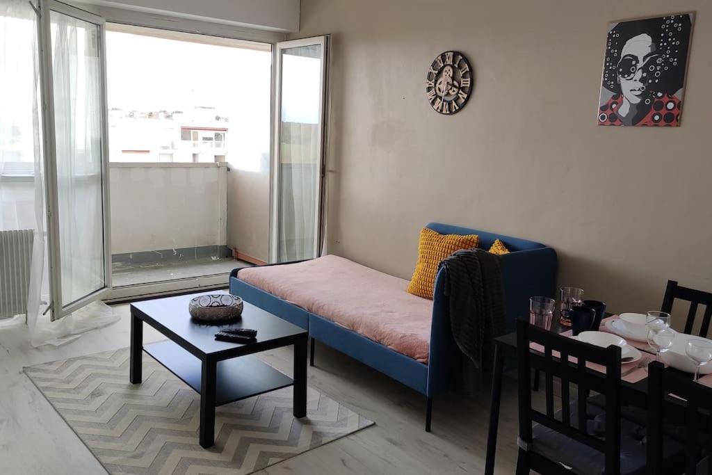 Charmant Appartement Proche Melun Centre Ville Eksteriør bilde