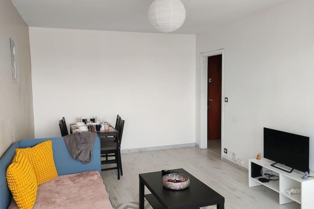 Charmant Appartement Proche Melun Centre Ville Eksteriør bilde